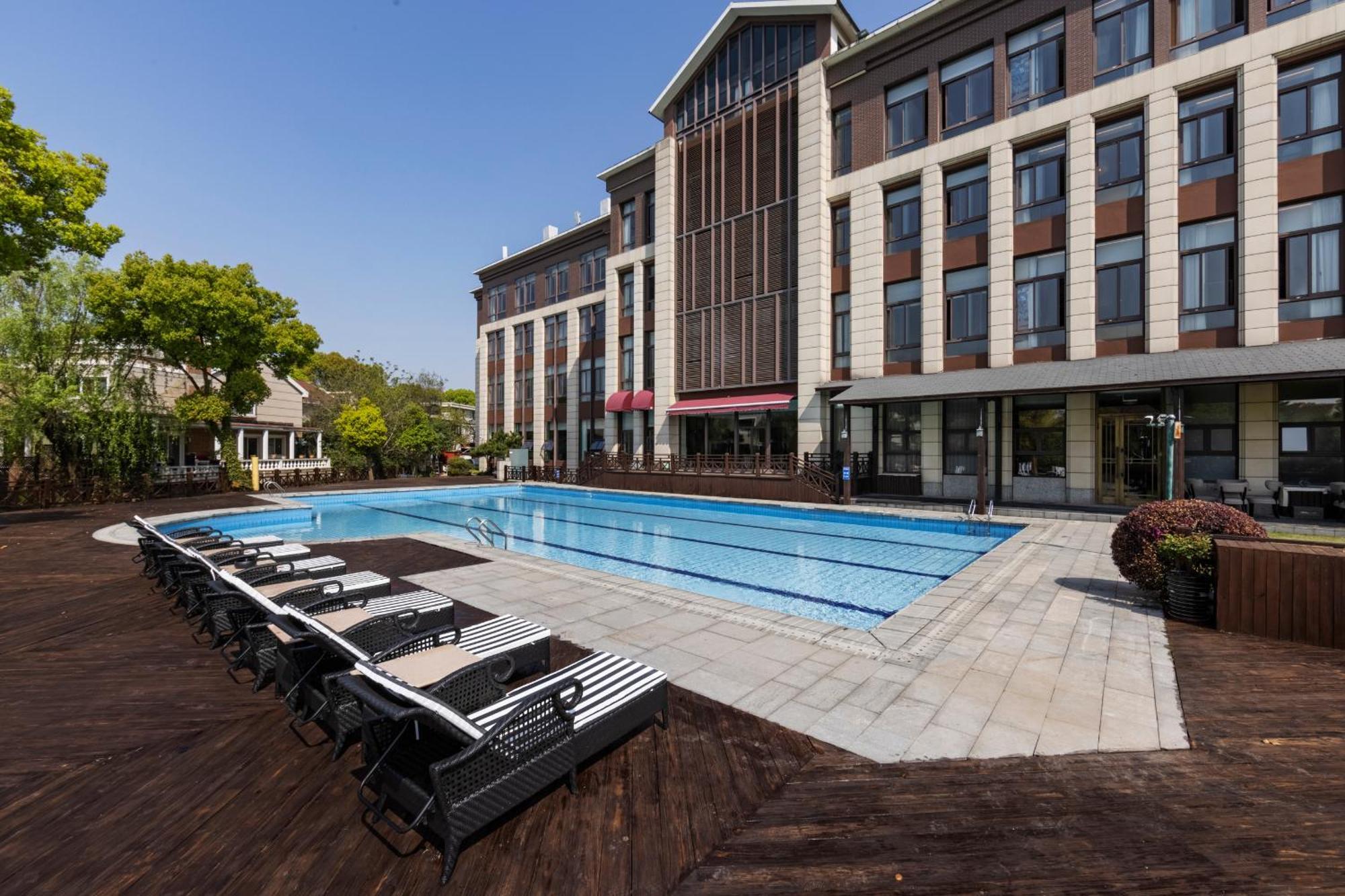 Fondney Hotel Shanghai Necc Hongqiao Airport T2 Bagian luar foto