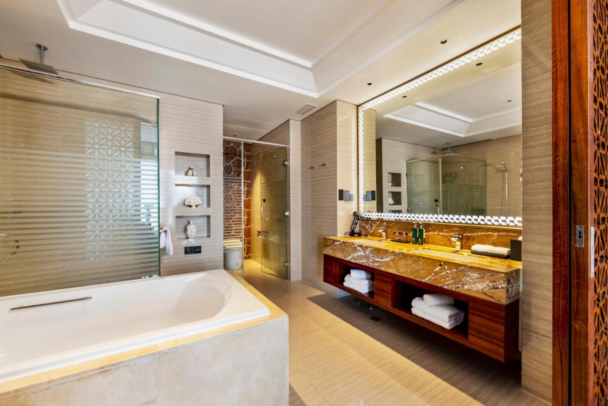 Fondney Hotel Shanghai Necc Hongqiao Airport T2 Bagian luar foto